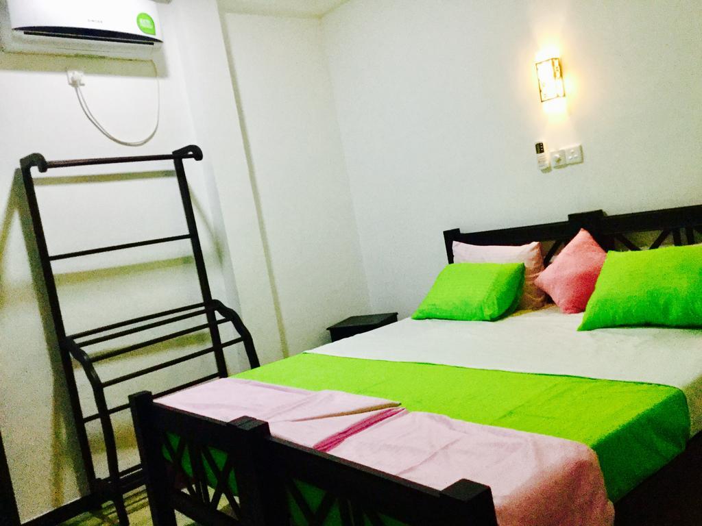 Hikkaduwa Family Inn Dış mekan fotoğraf