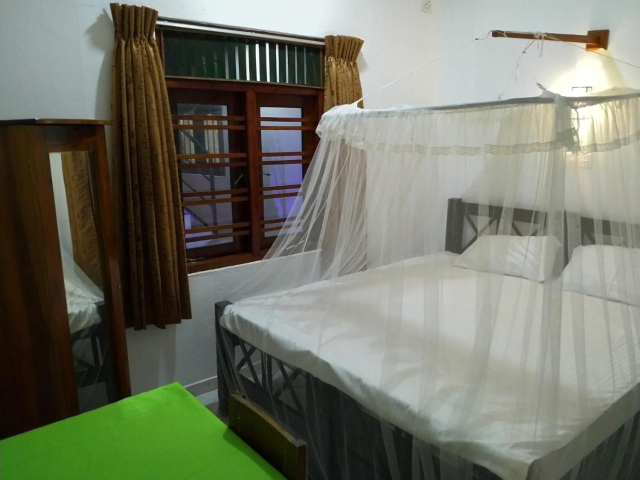 Hikkaduwa Family Inn Dış mekan fotoğraf