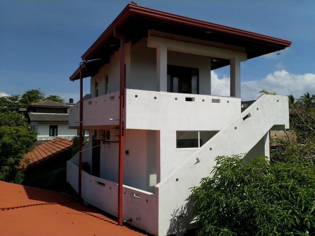 Hikkaduwa Family Inn Dış mekan fotoğraf
